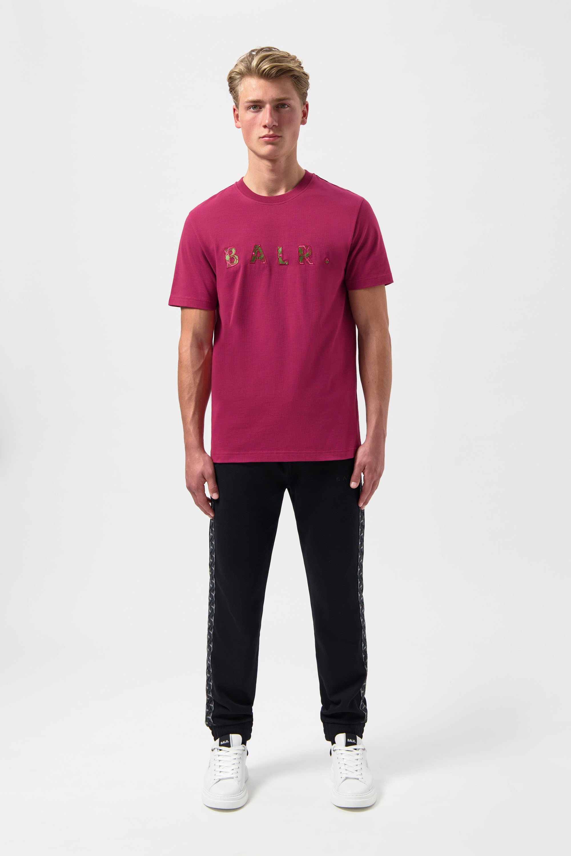 BALR. Monogram Embro Regular Fit Camiseta Tibetian Red