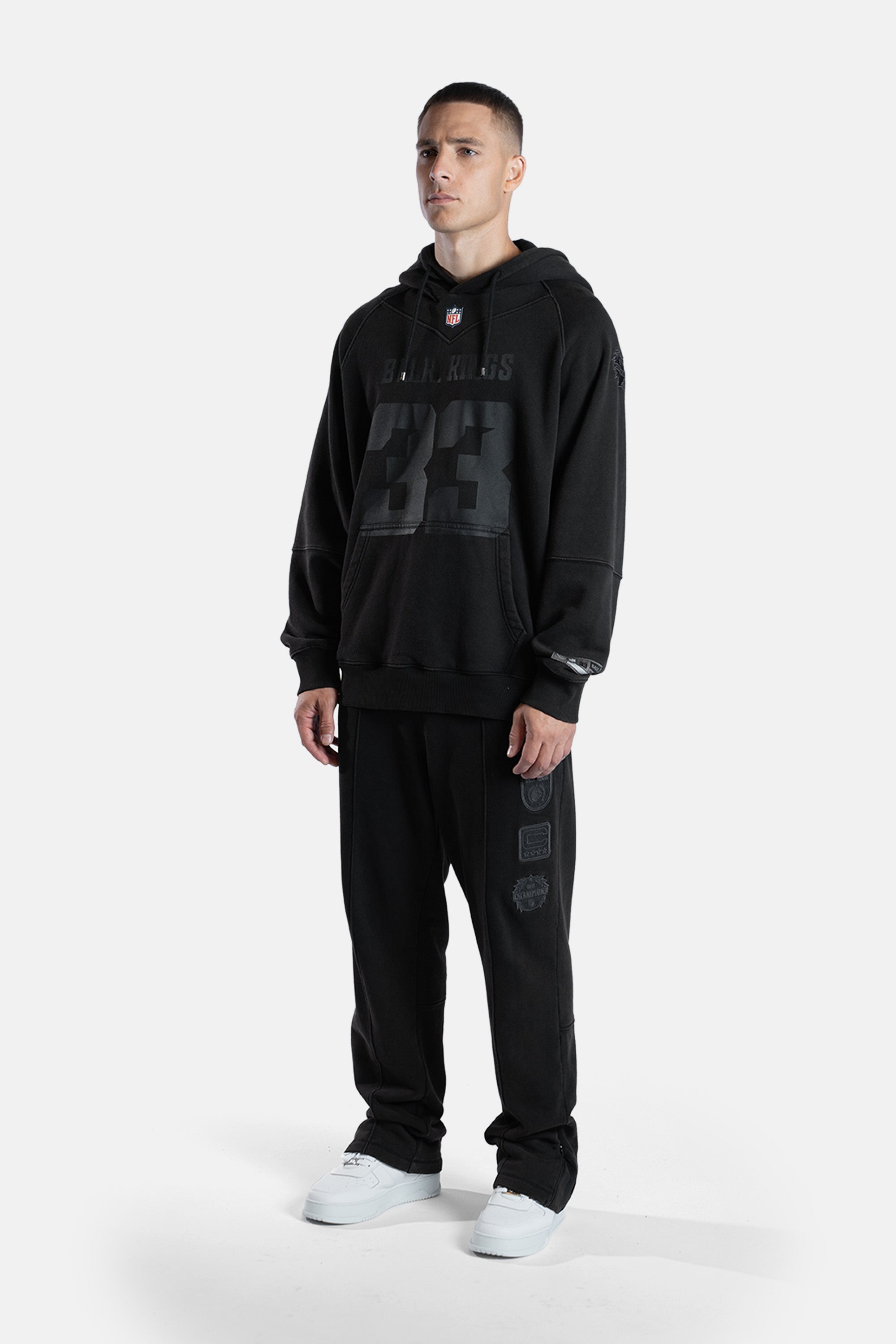 NFL x BALR. Washed Box Hoodie Jet Black