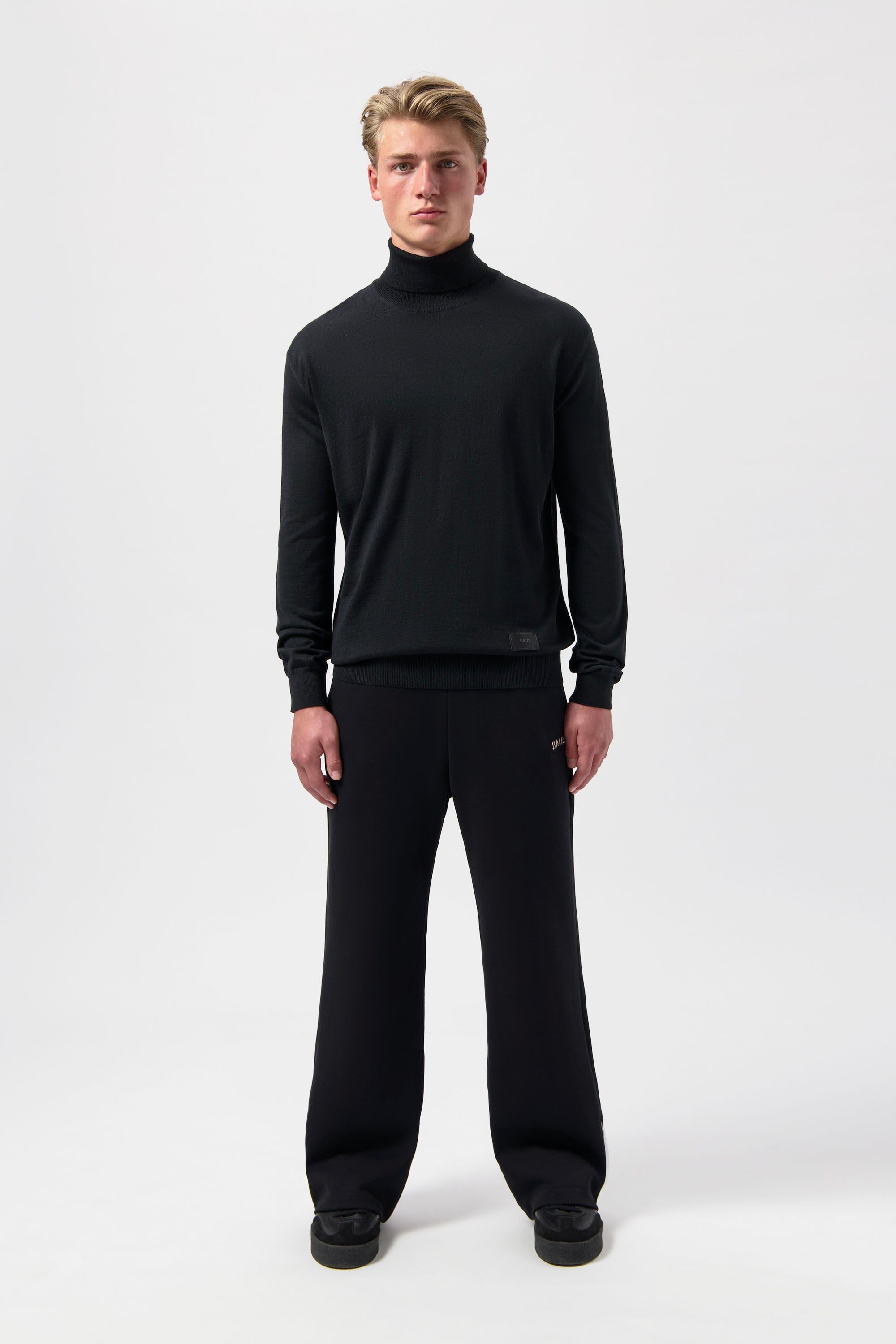 Q-Series Regular Fit Fine Knit Turtleneck Jet Black