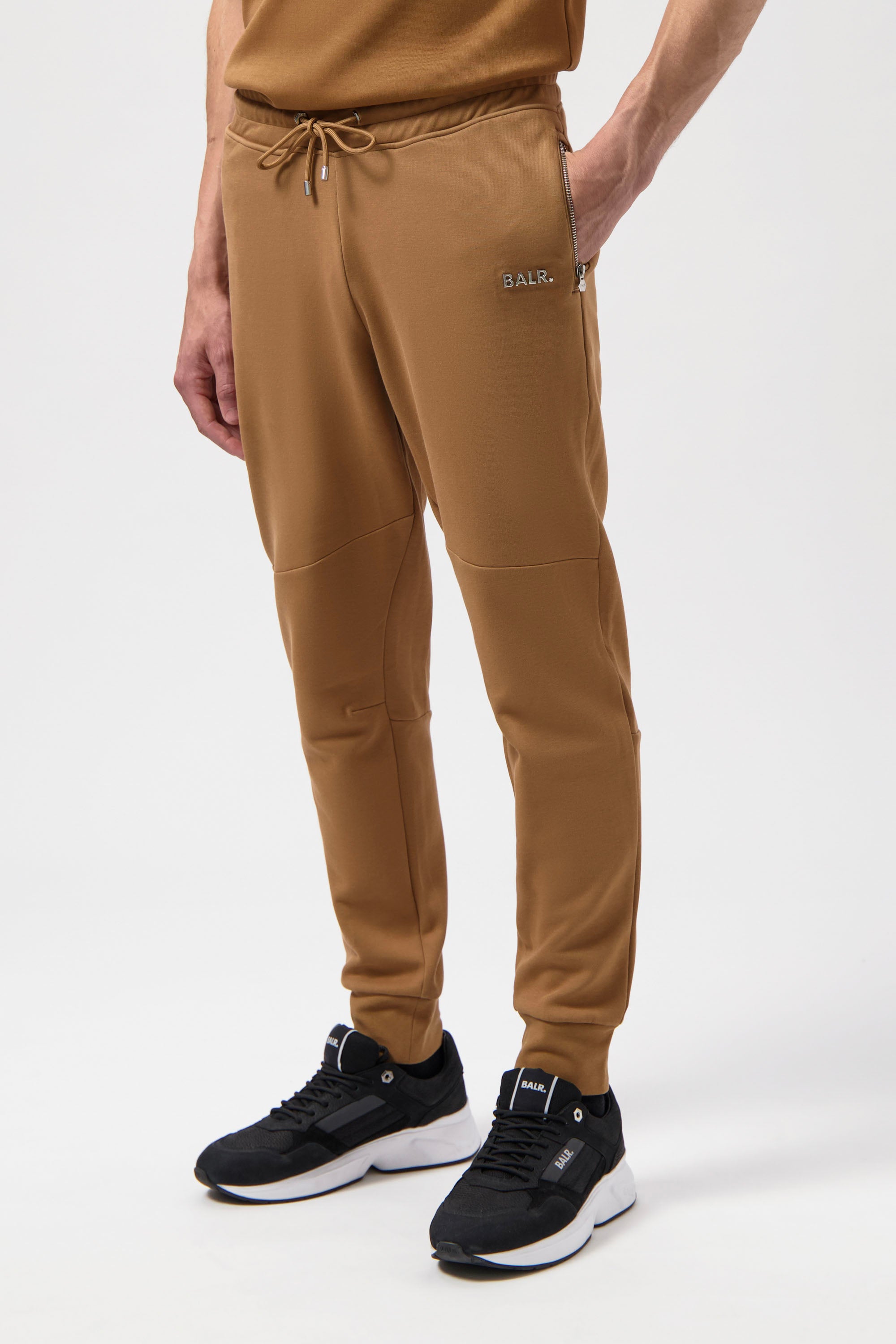 Q-Series Regular Fit Jogger Toasted Coconut