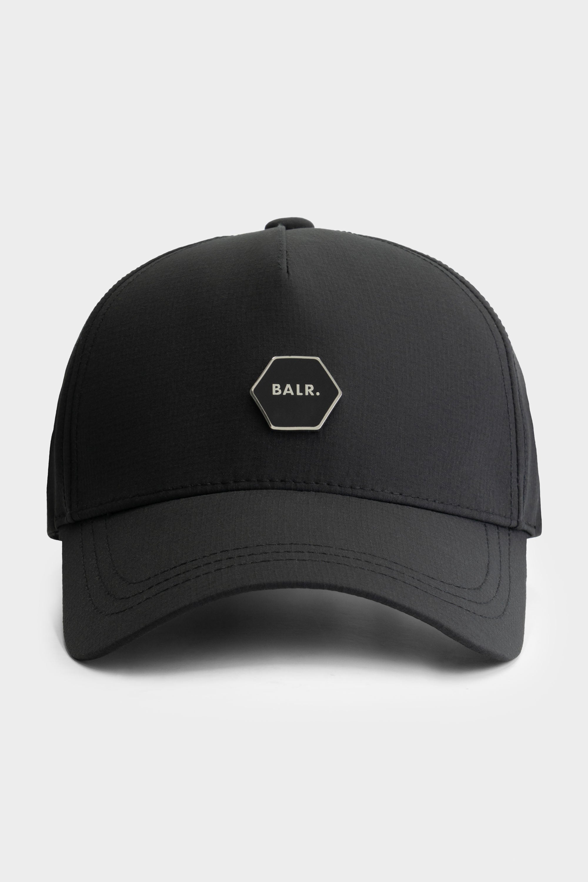 Hexline Badge Classic Cap Jet Black