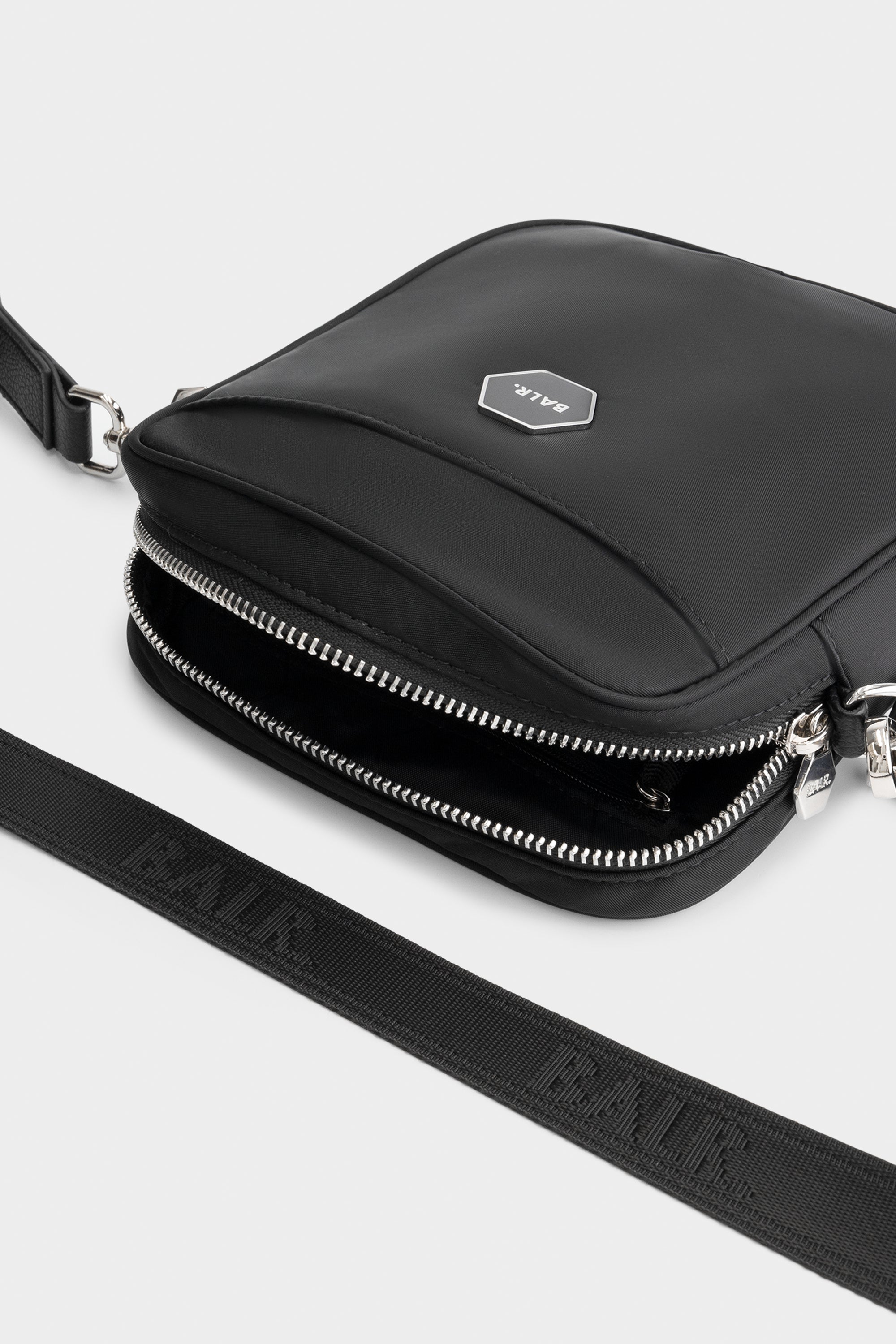 BALR. Classic Bolsa de mensajero Jet Black