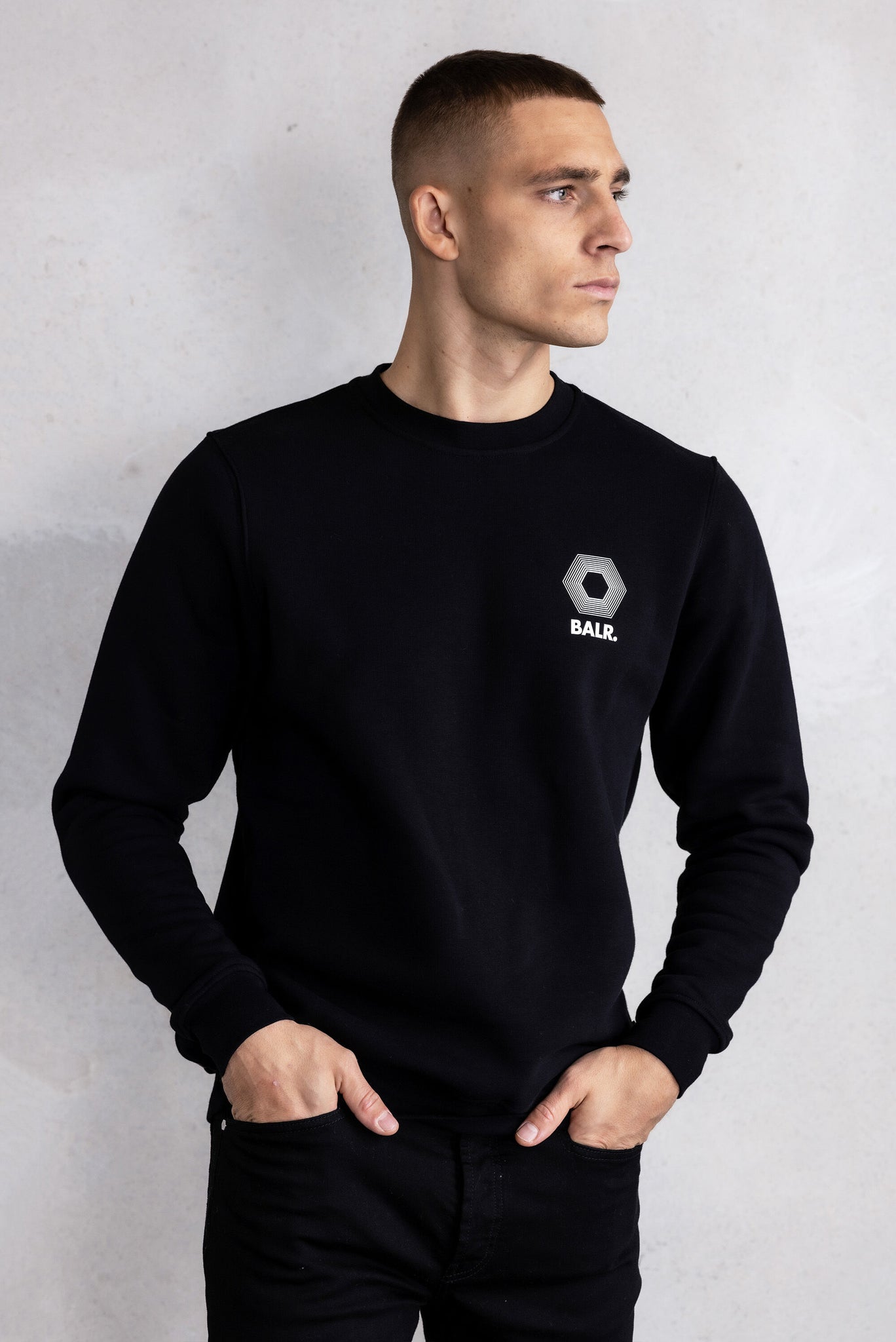 Olaf Straight H2S Hex Crewneck Jet Black – BALR.