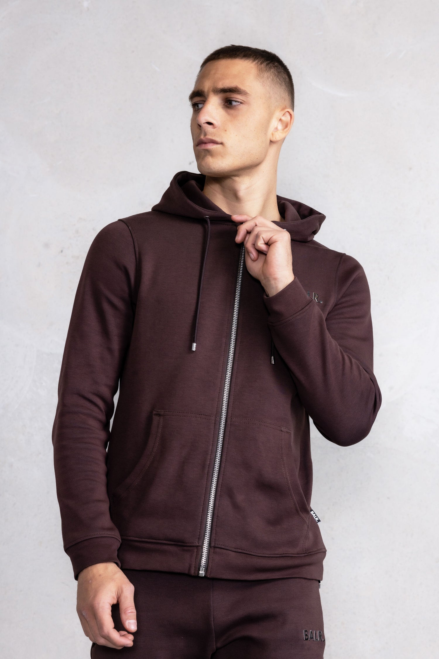 Q-SERIES STRAIGHTZIPTHRU HOODIE RENEWED-