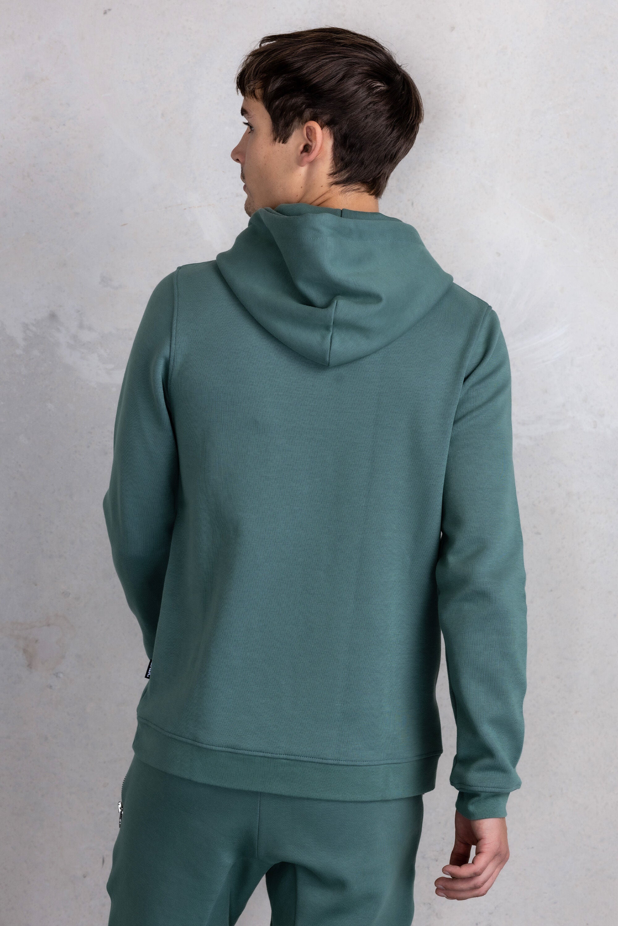 Q-Series Straight Zip Thru Hoodie Renewed Dark Forest