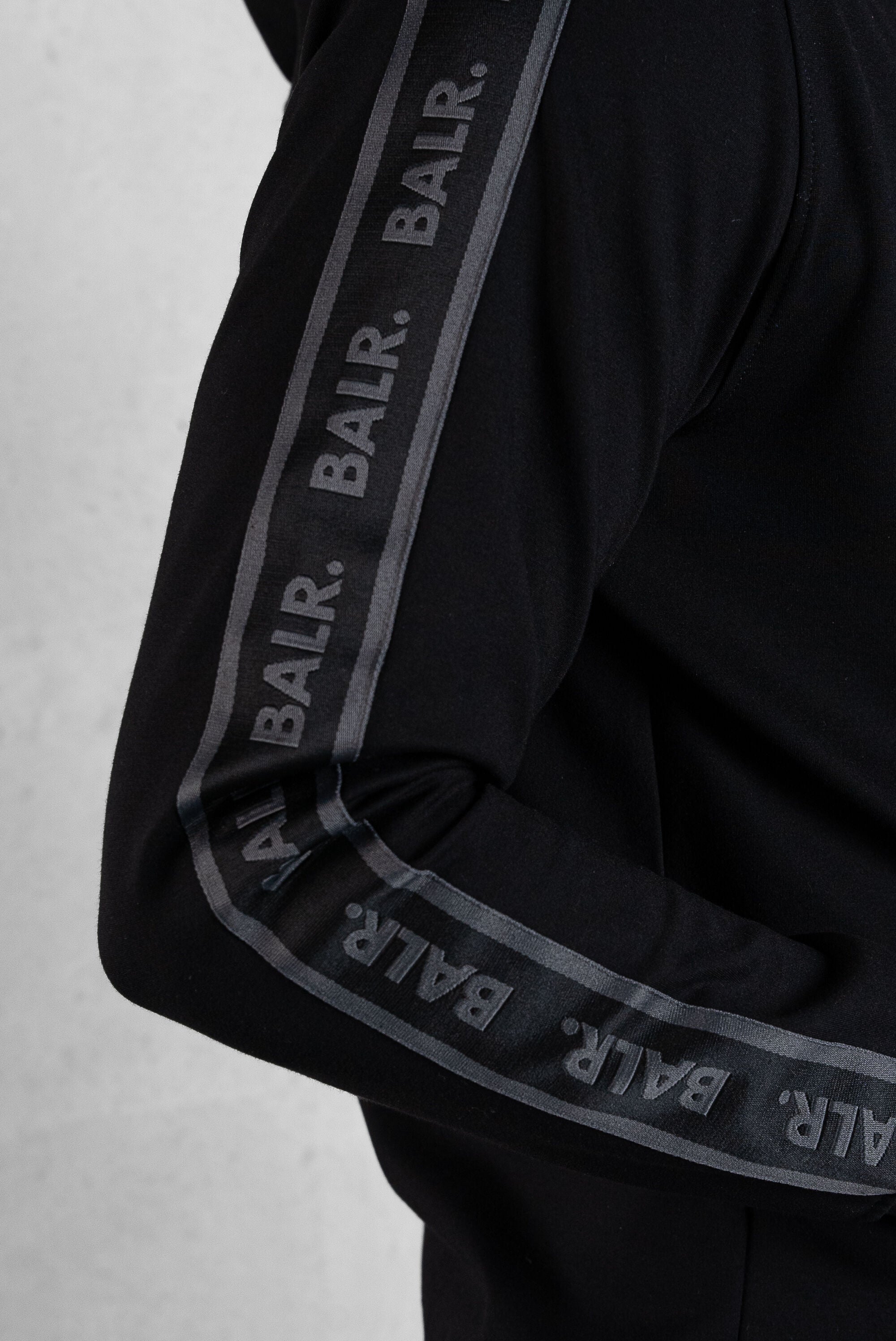 Q-Tape Zip a través de la sudadera con capucha Jet Black