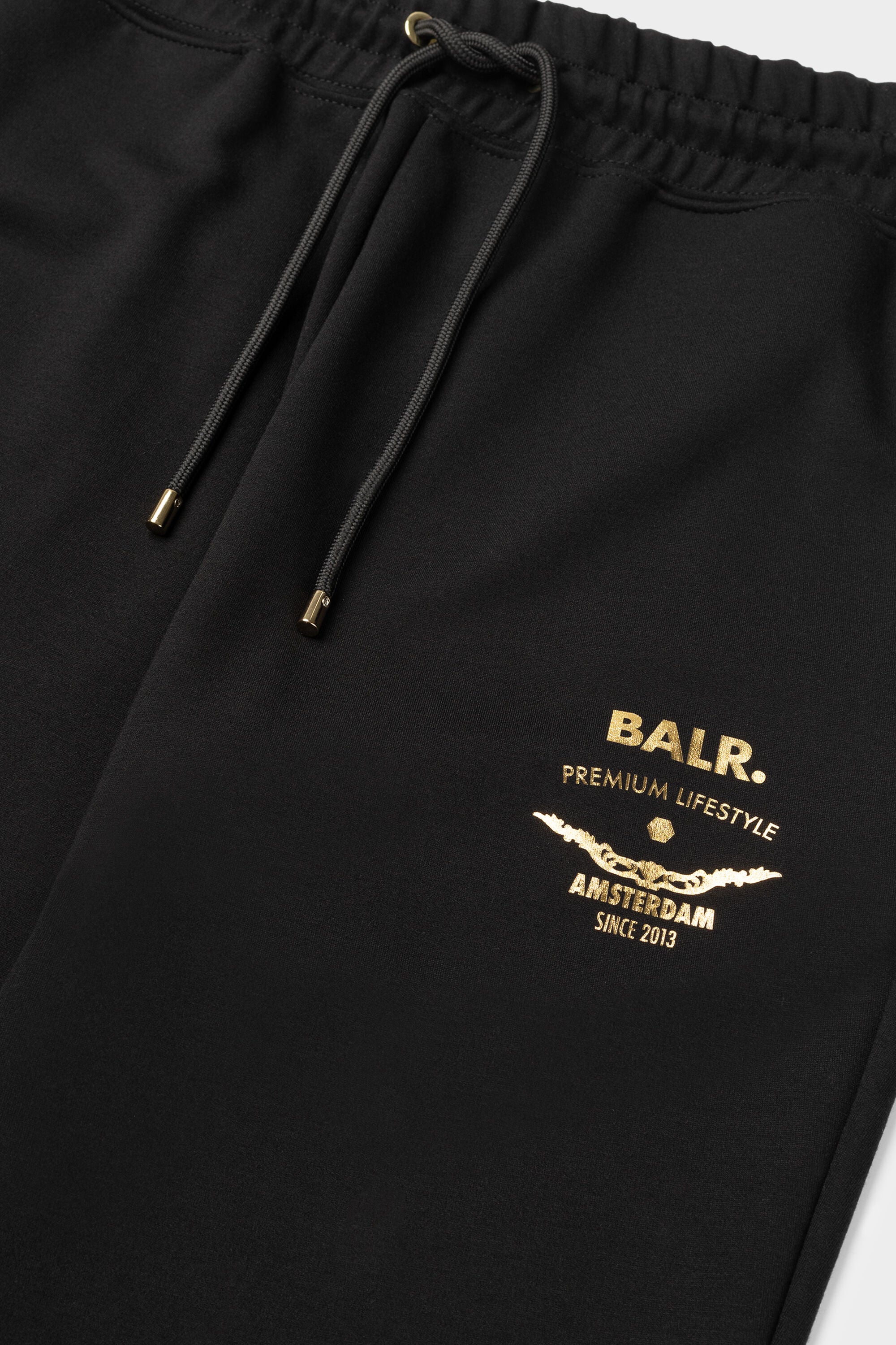 Regular Gold Emblem Jogger Jet Black