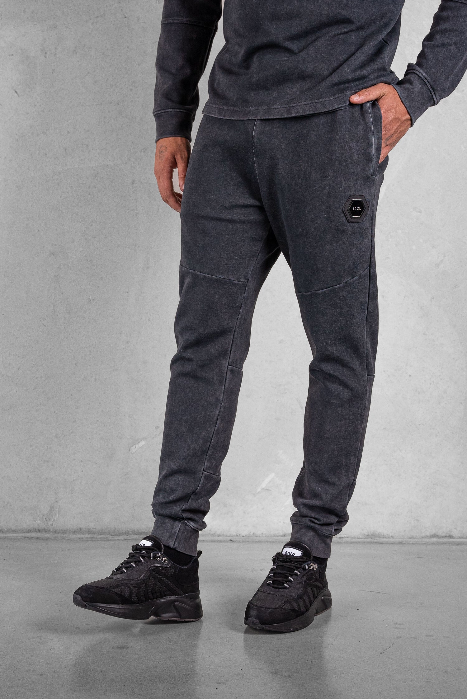 D13 SLIM WASHED SWEATPANTS 売れ筋がひ贈り物！ - その他