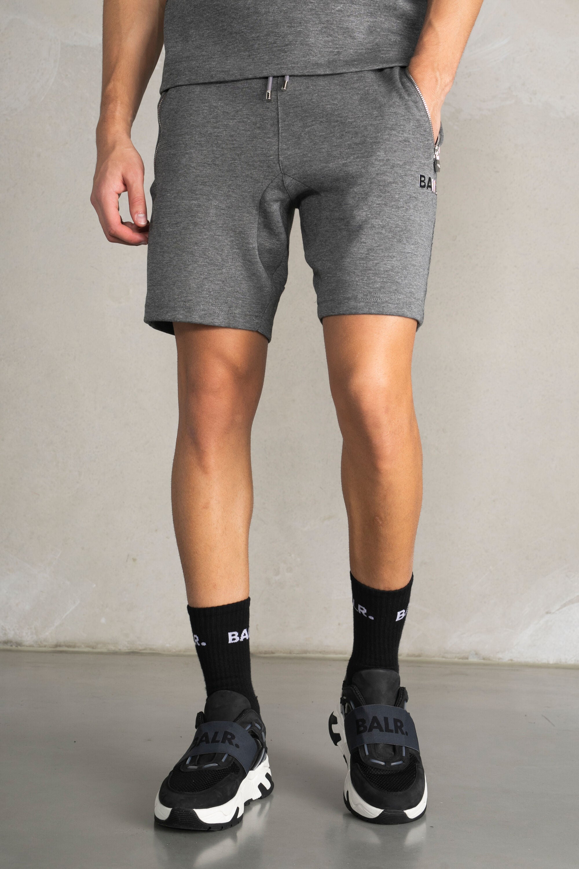 Q-Series Sweat Short Men Dk Grey Heather