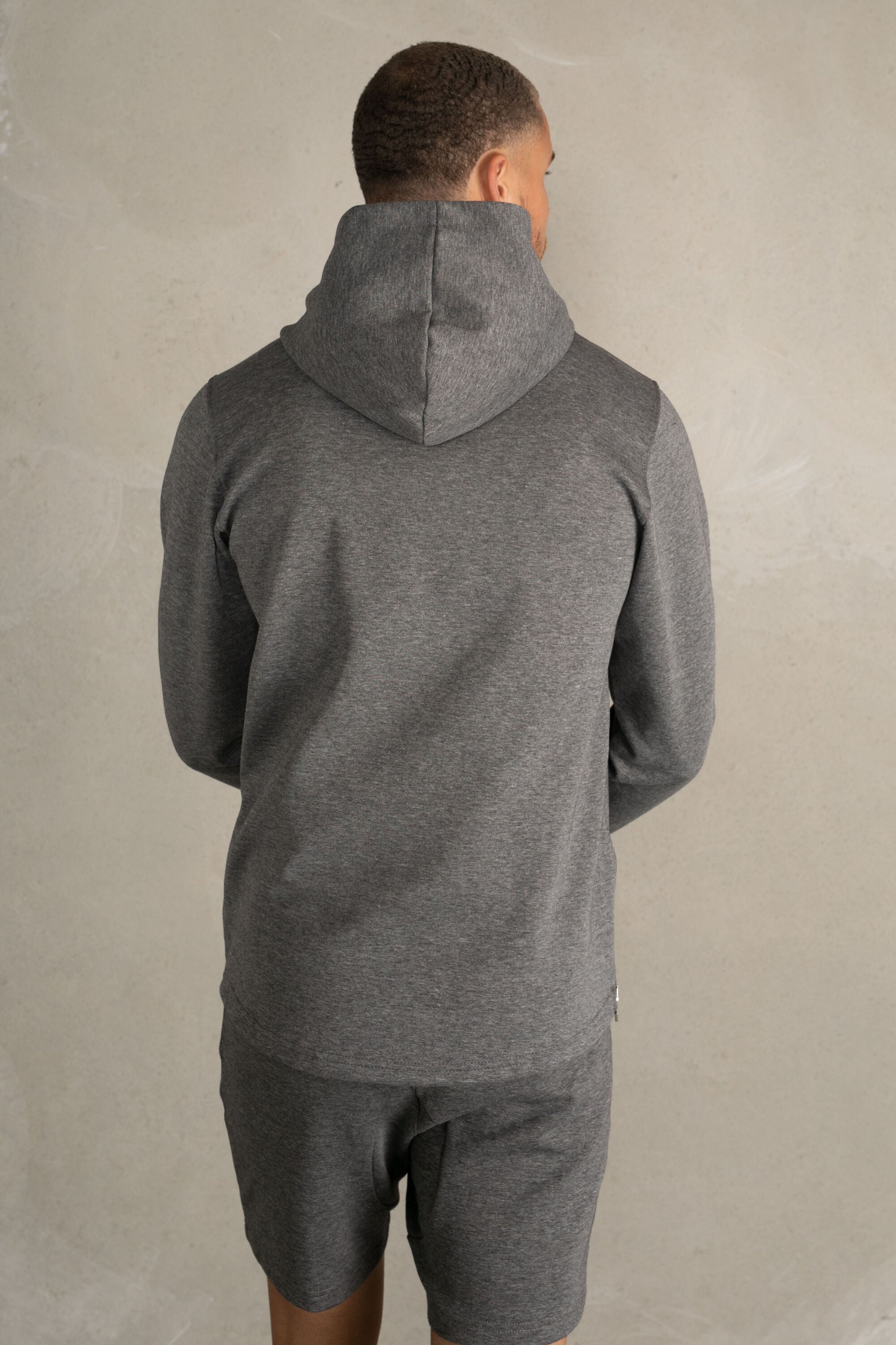 Q-Series Sweat Short Men Dk Grey Heather